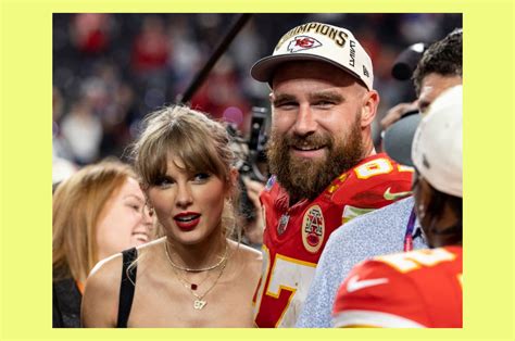 simple drawing|Patrick Mahomes Says Taylor Swift Has 'Started Drawing Up .